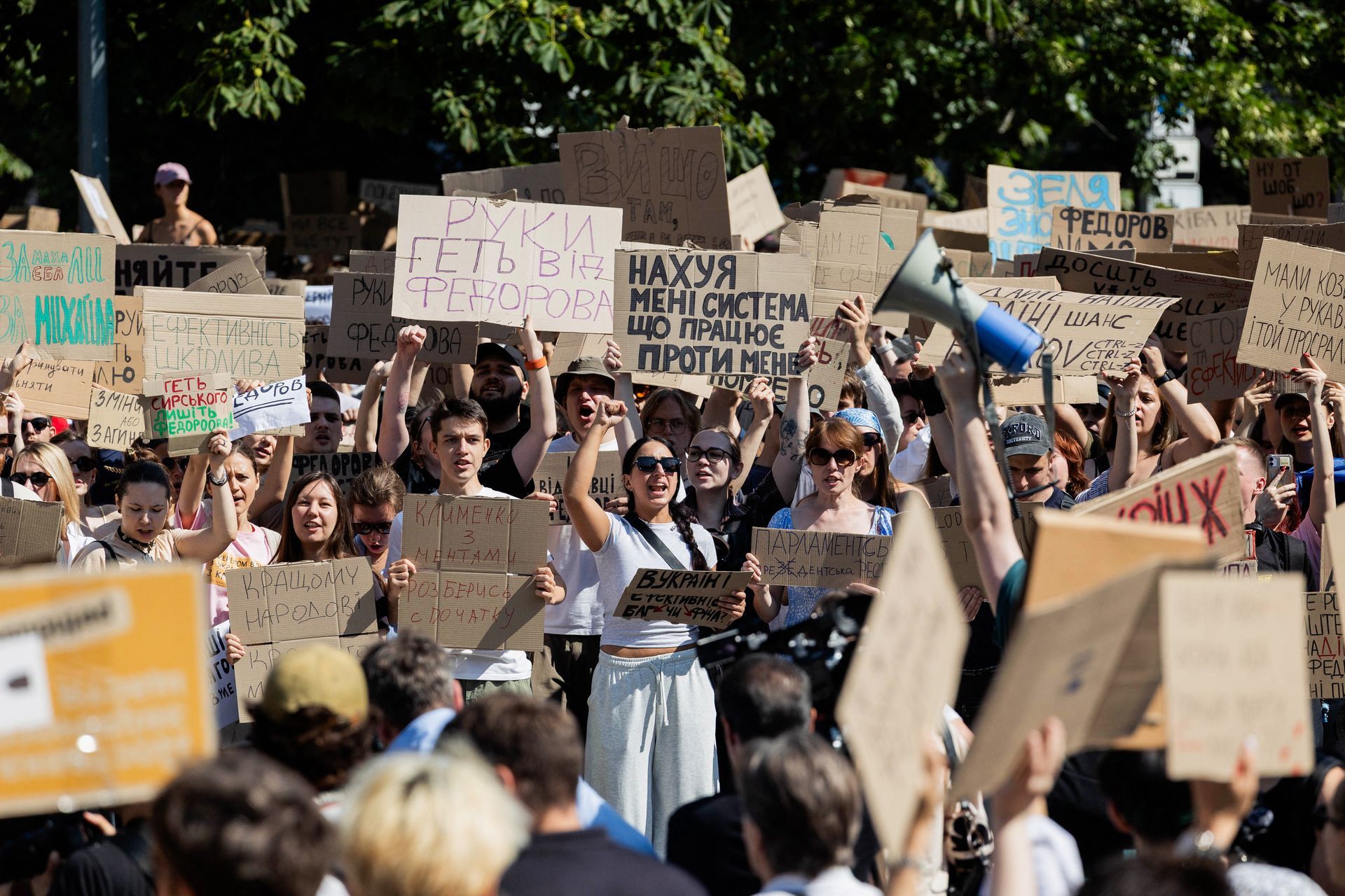 Day 1,604 of WW3. Multiple protest rallies happen across Ukraine after Zelenskyy fires Fedorov as Defense Minister. In better news, Lockheed Martin supports allowing Ukraine to produce PAC-3 interceptors. This is your Thursday Ukraine war thread [News]